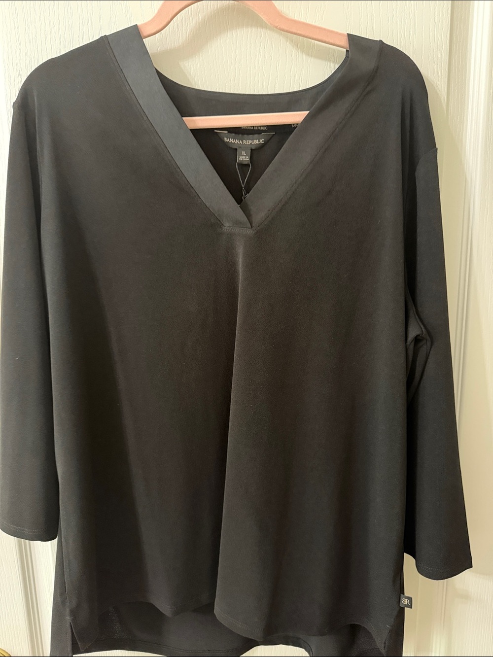 Banana Republic Black V-Neck Long Sleeve Top with Satin Trim